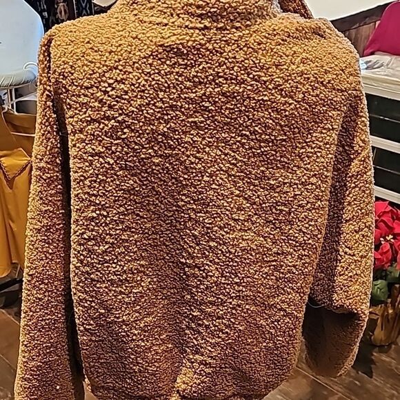 Universal threads pullover fleece like top size large - Picture 5 of 10